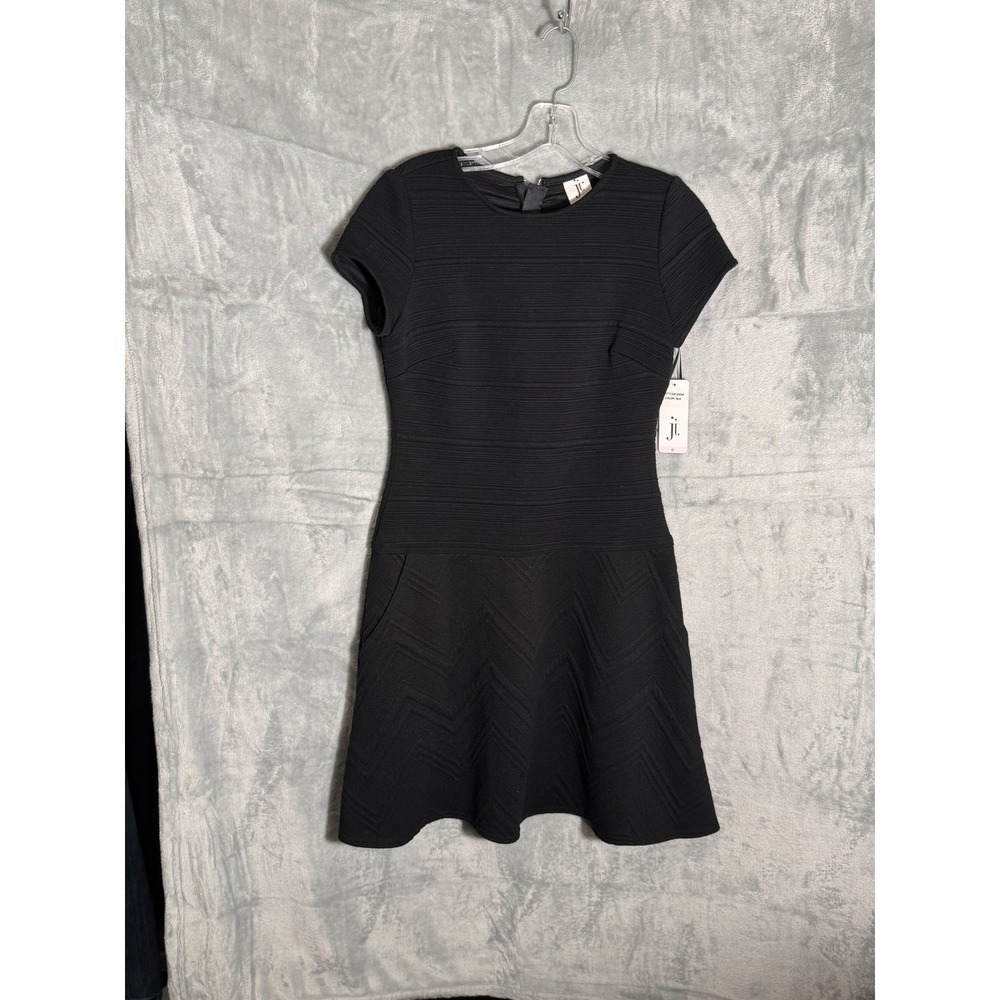 Julia Jordan dress women's 6 Black Textured Chevron Fit Flare Short
 Sleeve